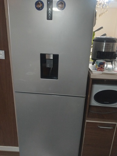 شارژ گاز یخچال فریزر راشل مدل RFN-7024 در رشت 09112305332