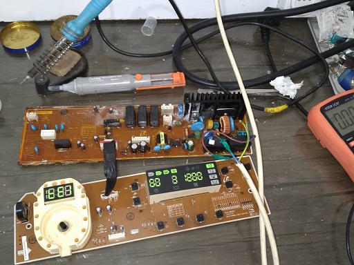 تعمیر برد الکترونیک ماشین لباسشویی 6 کیلویی سامسونگ ecobubble مدل B1230NSC در رشت 09112305332