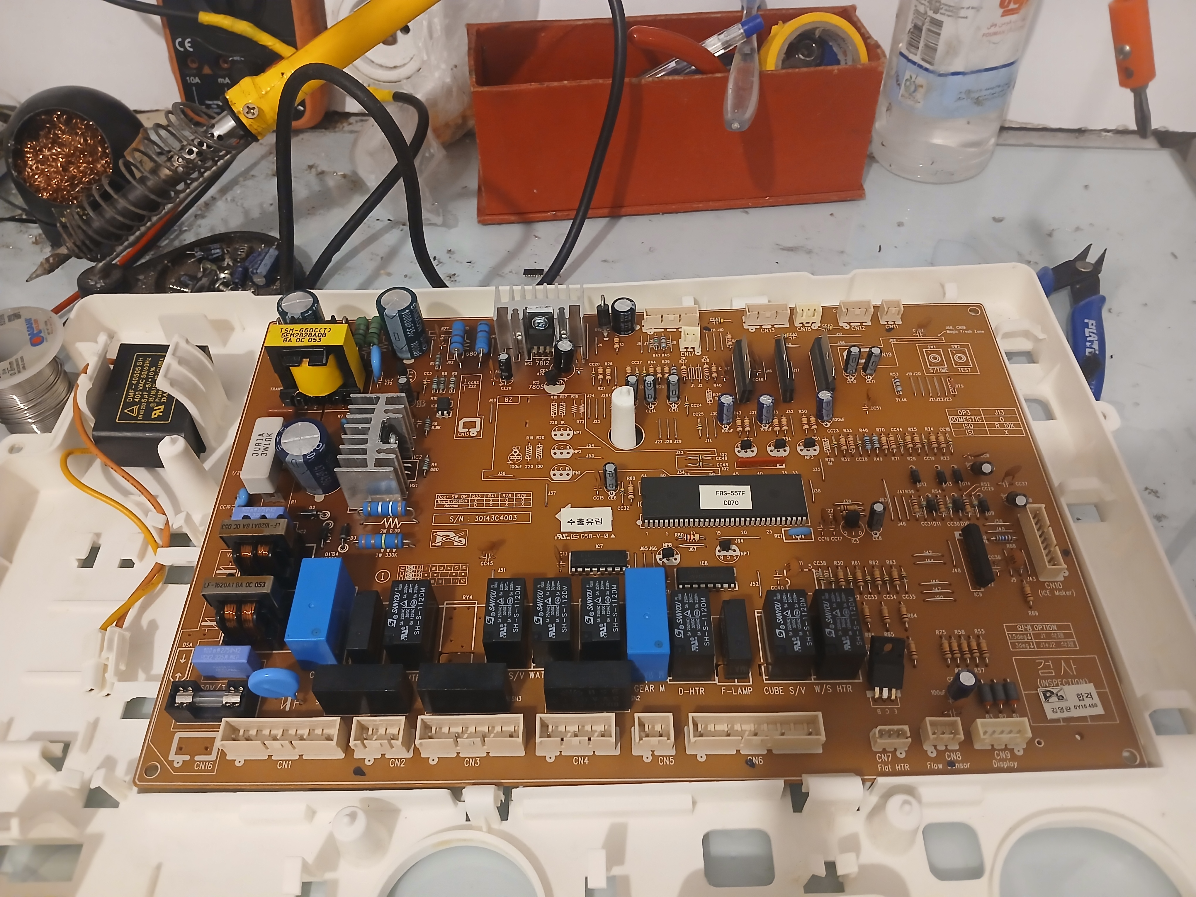 مرکز تعمیرات یخچال فریزر اسنوا در رشت 09112305332