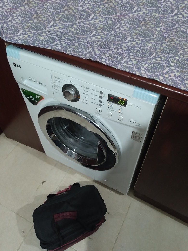 تعمیر برد الکترونیکی ماشین لباسشویی 6 کیلویی اینورتر (دایرکت درایو) الجی (ال جی) مدل WM-126NW در رشت 09112305332