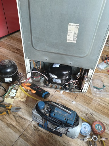 تعویض کمپرسور فریزر سامسونگ مدل SG11ACSWHN در رشت 09112305332